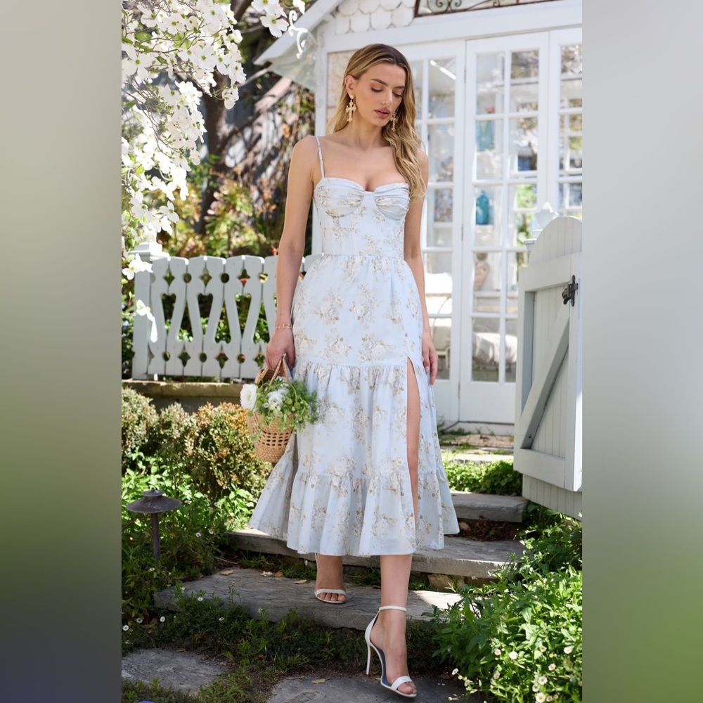V. Chapman Lorenza Dress in Victorian Blue Roses